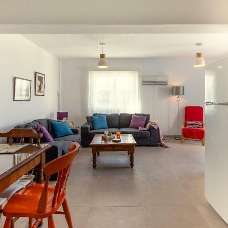 Jimmy'S Flat Paralimni Exterior photo